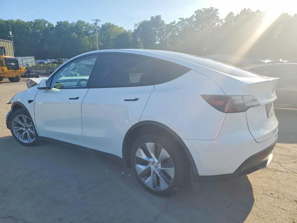 2023 TESLA MODEL Y 2