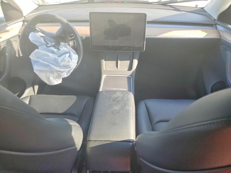 2023 TESLA MODEL Y 8