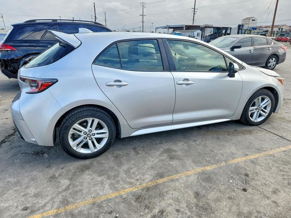 2019 TOYOTA COROLLA HATCHBACK SE SE 3