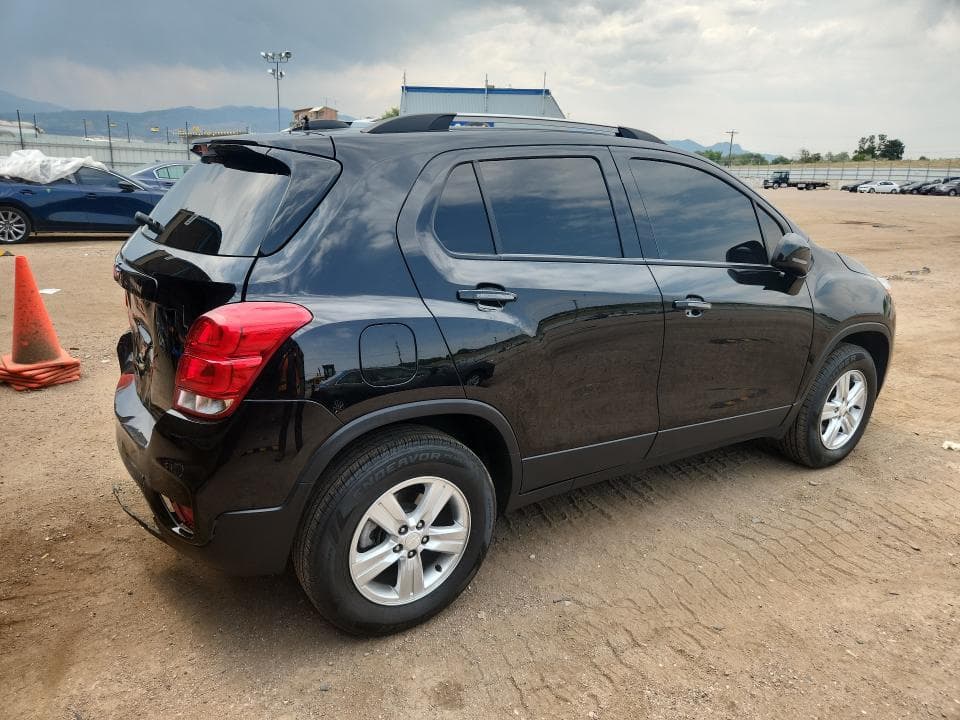 2021 CHEVROLET TRAX 1LT 3