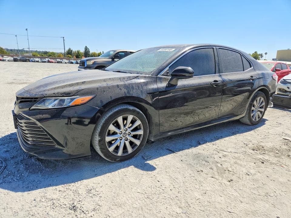 2018 TOYOTA CAMRY LE - 1