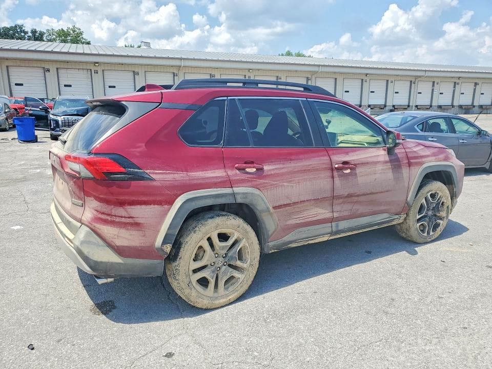 2019 TOYOTA RAV4 LE 3