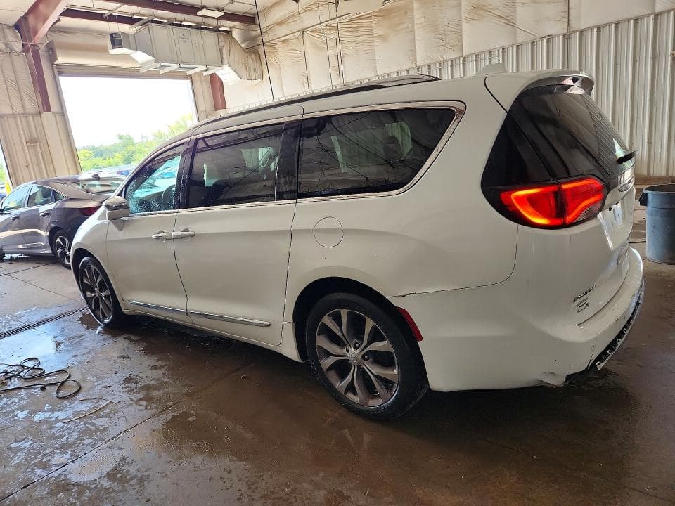 2018 CHRYSLER PACIFICA LIMITED 2