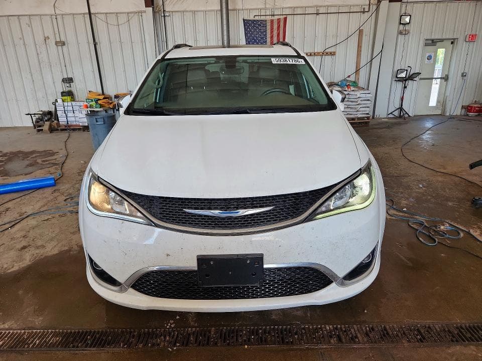 2018 CHRYSLER PACIFICA LIMITED 5