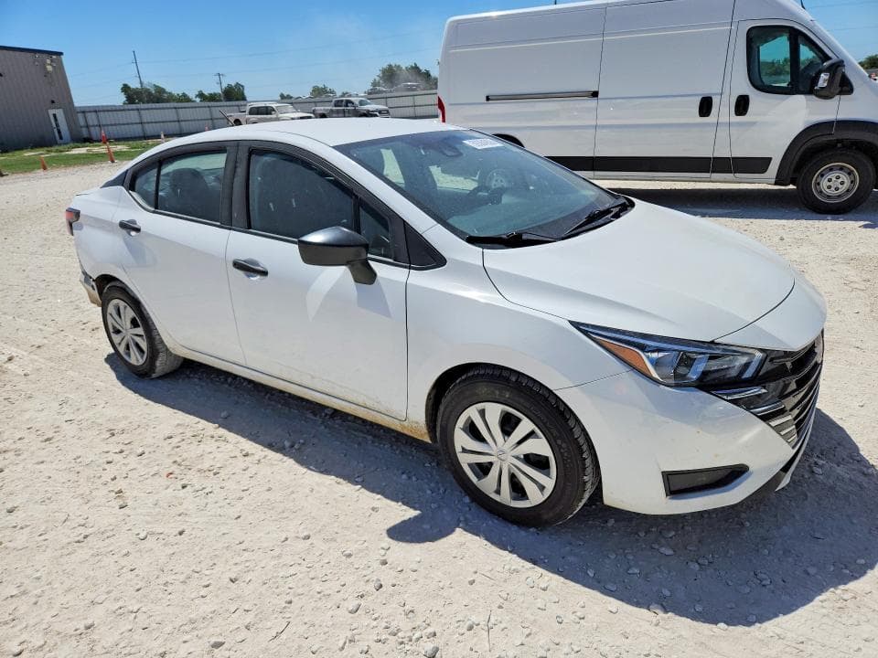 2023 NISSAN VERSA S 4