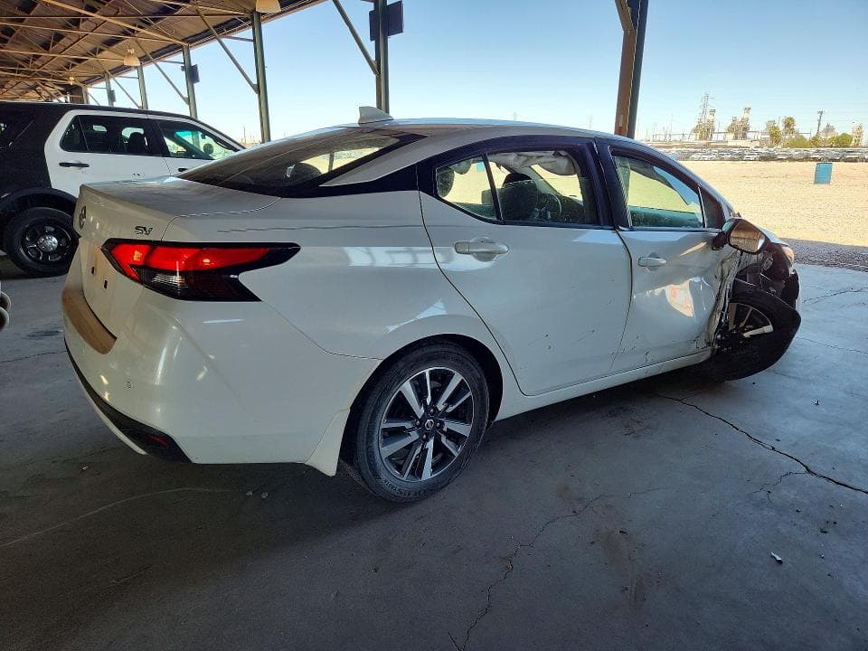 2022 NISSAN VERSA SV 3