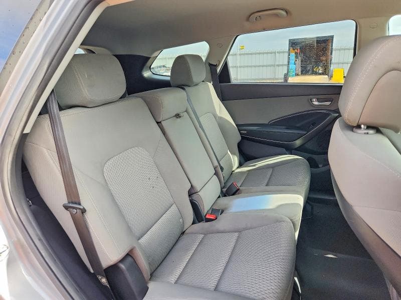 2017 HYUNDAI SANTA FE SE SE 11