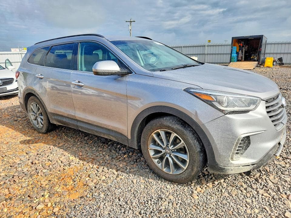 2017 HYUNDAI SANTA FE SE SE 4