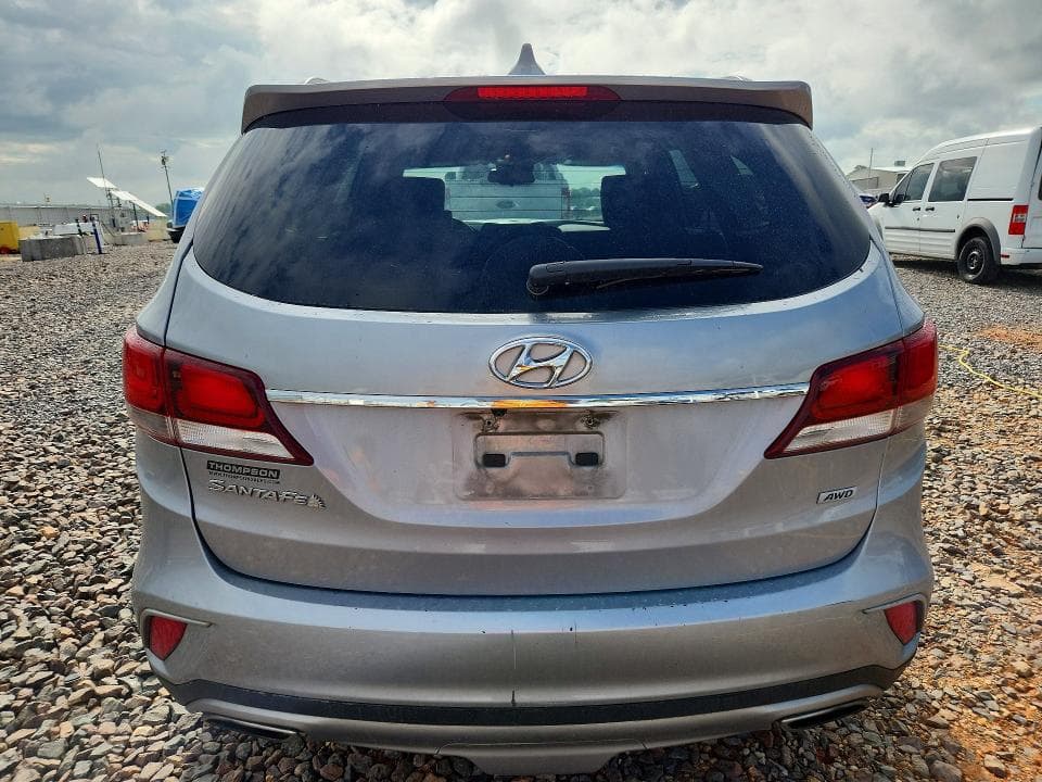 2017 HYUNDAI SANTA FE SE SE 6