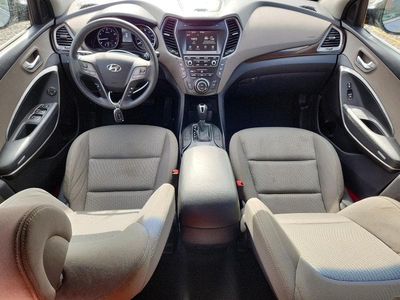 2017 HYUNDAI SANTA FE SE SE 8