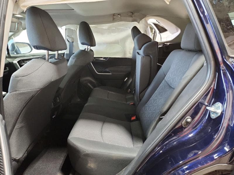 2024 TOYOTA RAV4 XLE 11