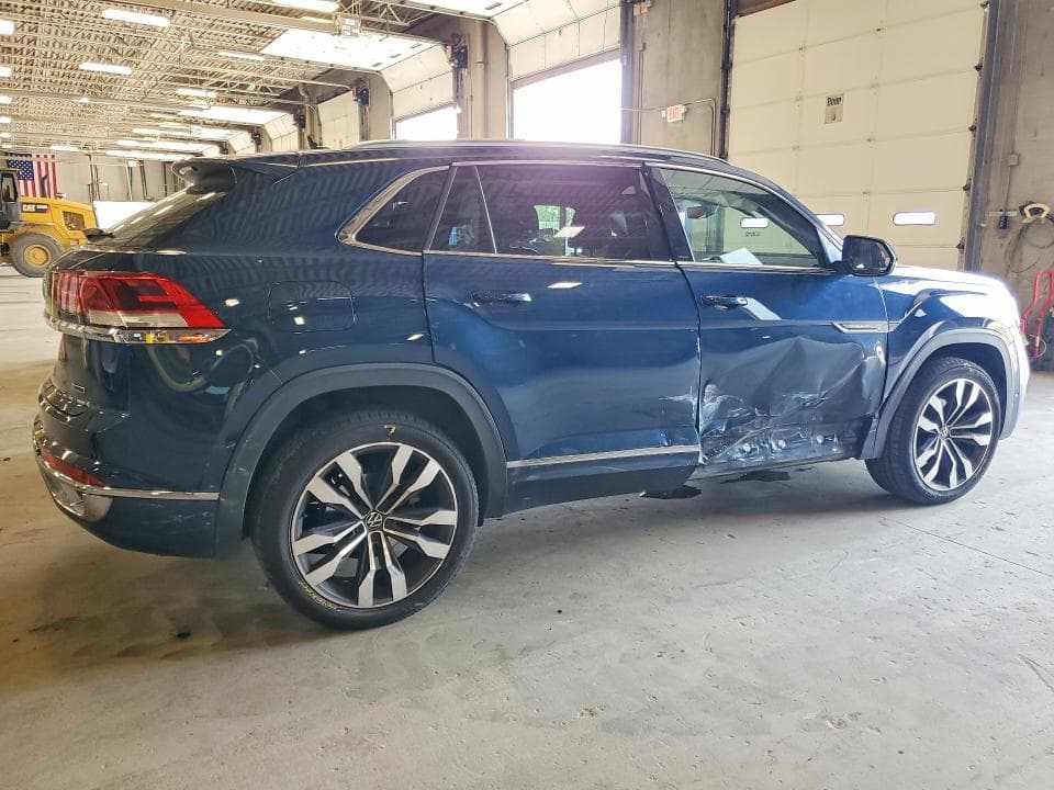 2022 VOLKSWAGEN ATLAS CROSS SPORT SEL PREMIUM R-LINE 3