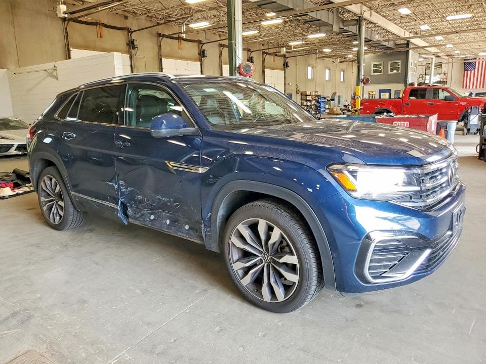 2022 VOLKSWAGEN ATLAS CROSS SPORT SEL PREMIUM R-LINE 4