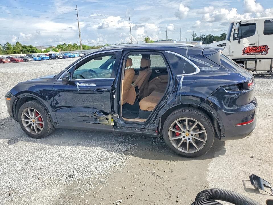 2019 PORSCHE CAYENNE 2