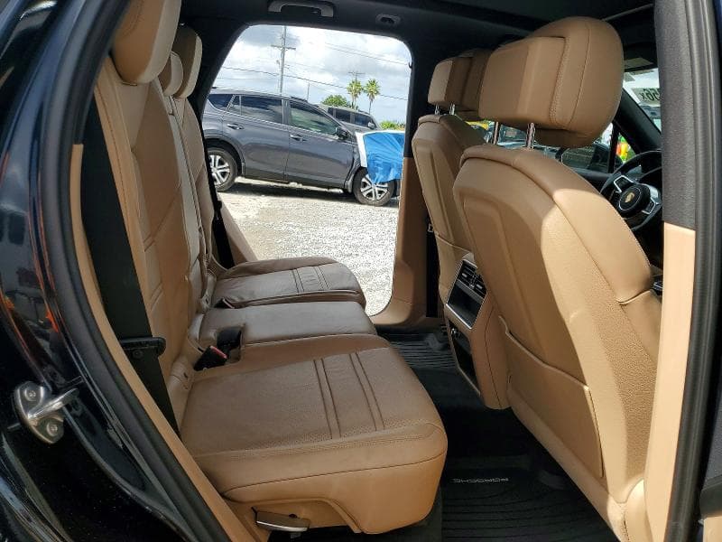 2019 PORSCHE CAYENNE 11