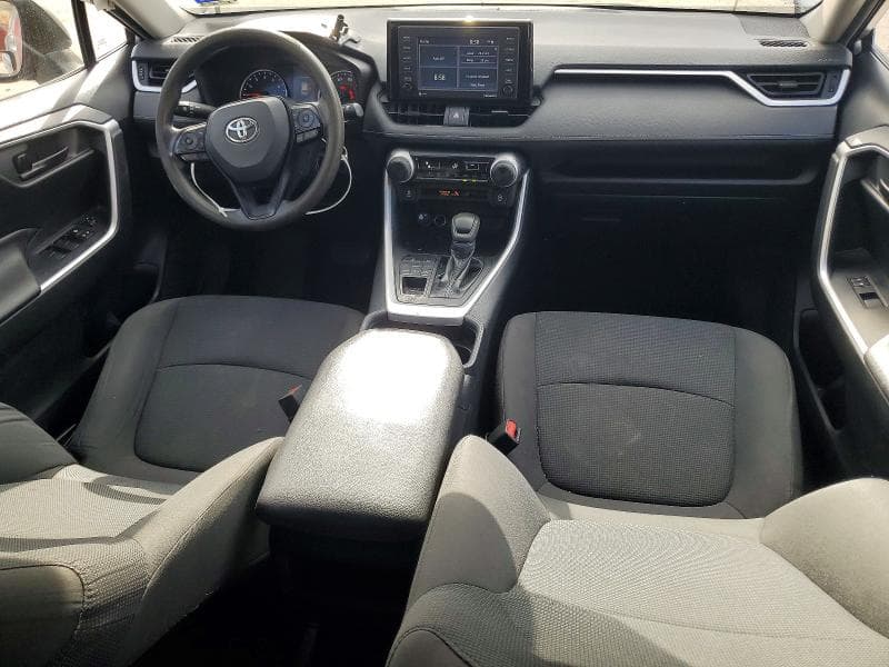 2020 TOYOTA RAV4 LE 8