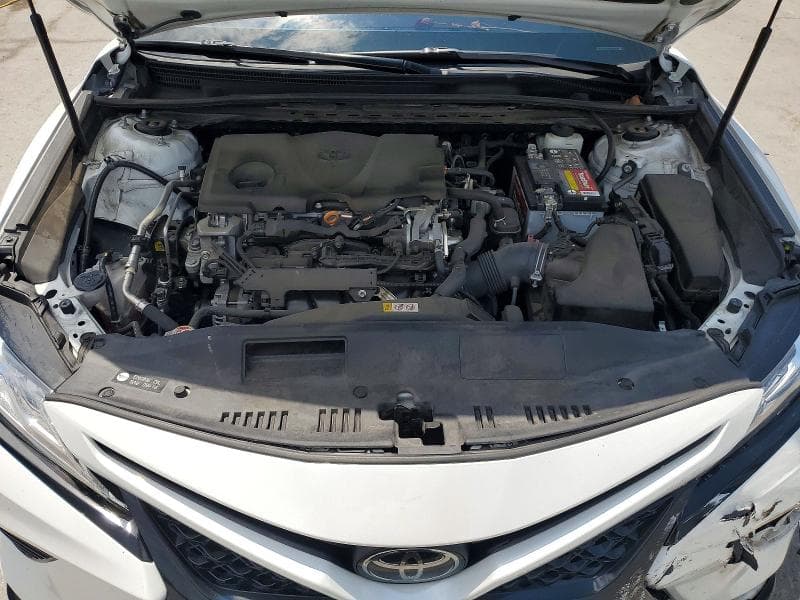 2020 TOYOTA CAMRY XSE 11