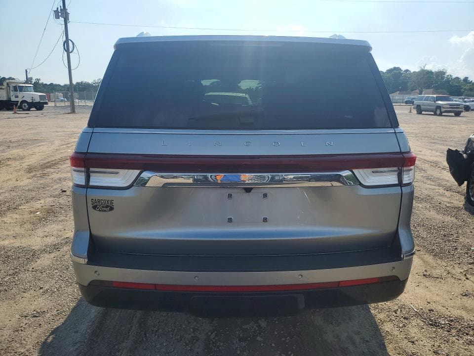 2022 LINCOLN NAVIGATOR L 6