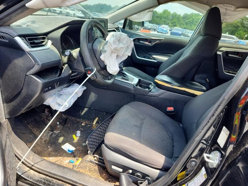 2021 TOYOTA RAV4 XLE 7