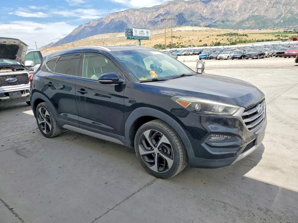 2017 HYUNDAI TUCSON SPORT 4