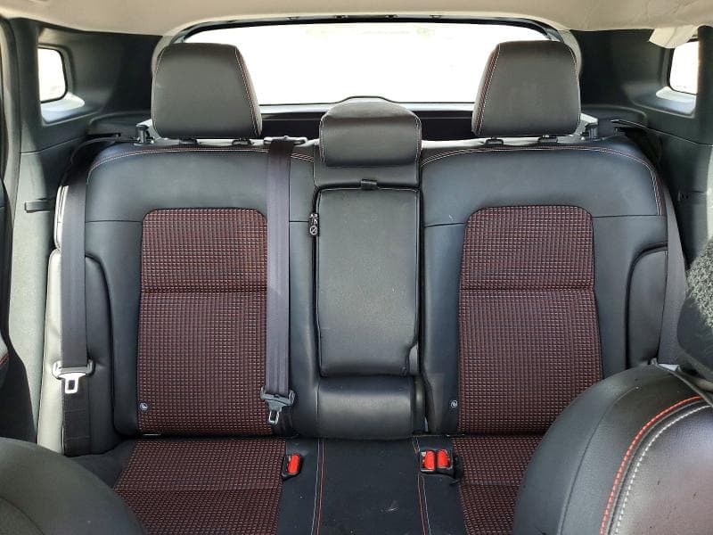 2025 NISSAN KICKS SR 10