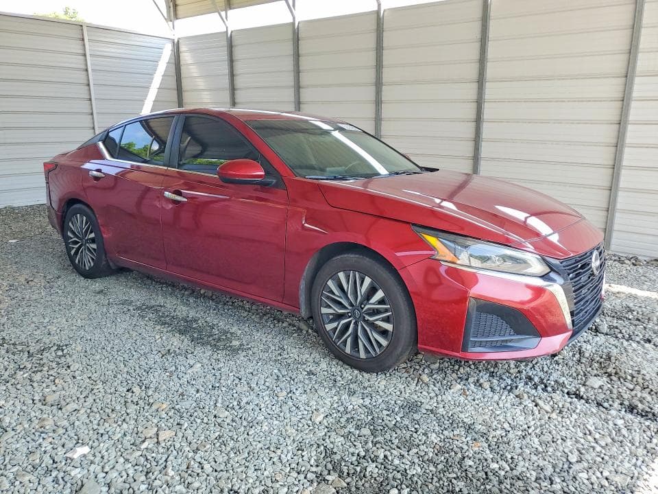 2023 NISSAN ALTIMA SV 4