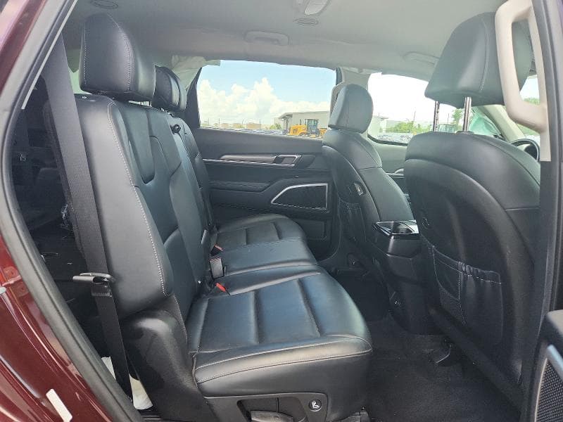 2022 KIA TELLURIDE LX 11