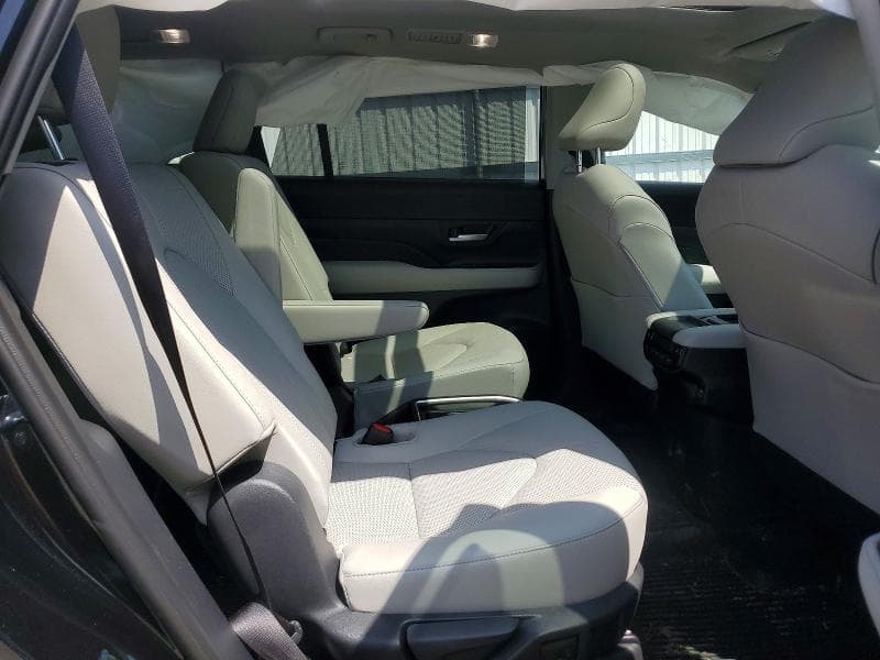 2026 TOYOTA GRAND HIGHLANDER HYBRID LIMITED 11