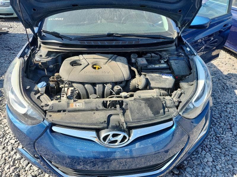 2016 HYUNDAI ELANTRA SE SE 11