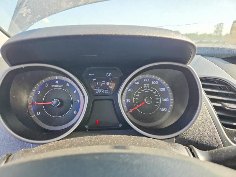 2016 HYUNDAI ELANTRA SE SE 9
