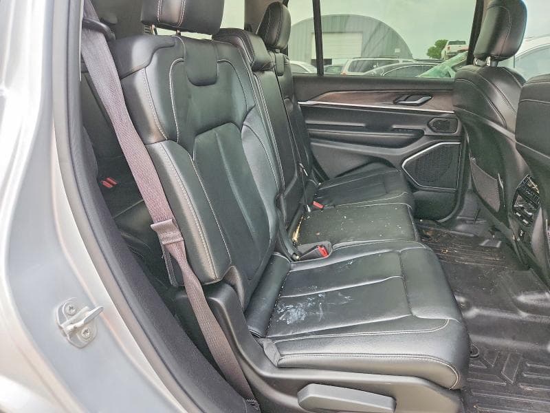 2021 JEEP GRAND CHEROKEE L LIMITED 11