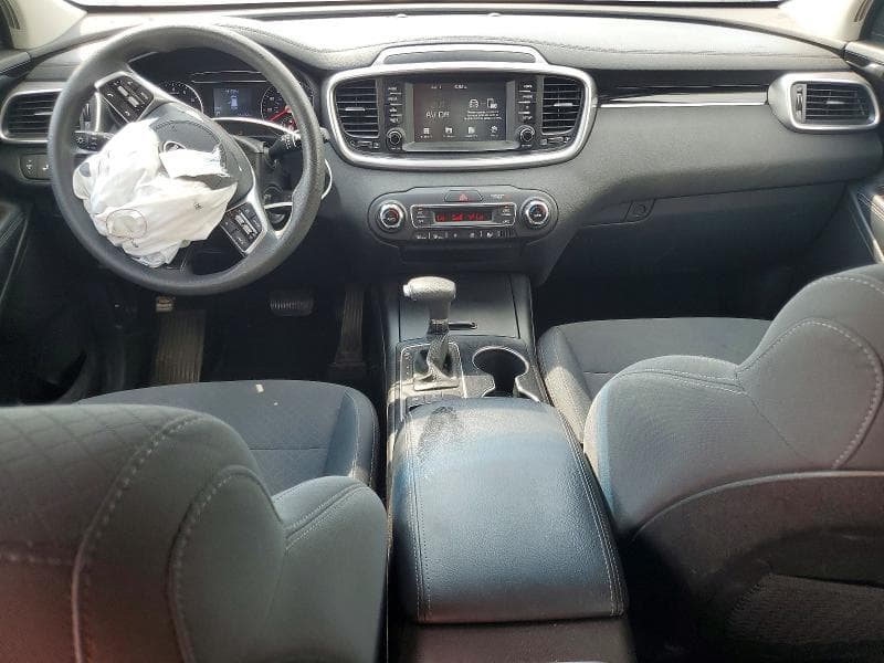 2019 KIA SORENTO LX V6 8