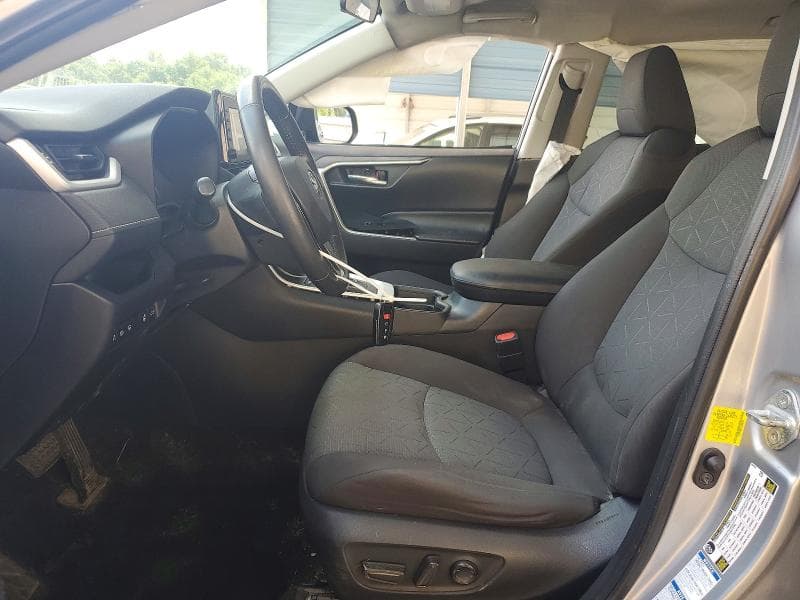 2020 TOYOTA RAV4 XLE 7