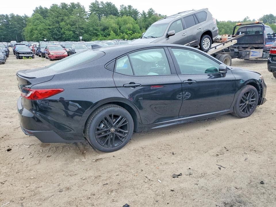 2026 TOYOTA CAMRY SE 3