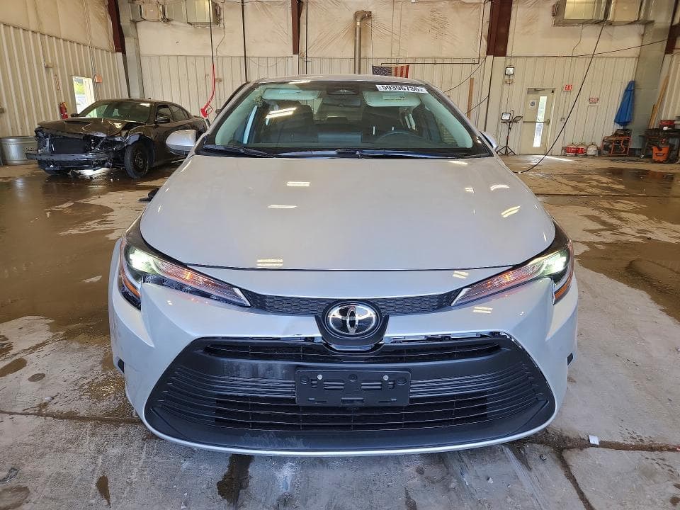 2026 TOYOTA COROLLA LE 5