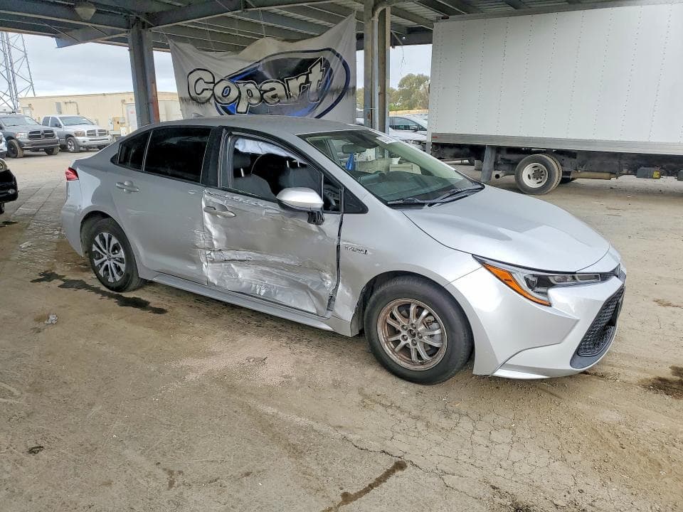 2021 TOYOTA COROLLA LE 4