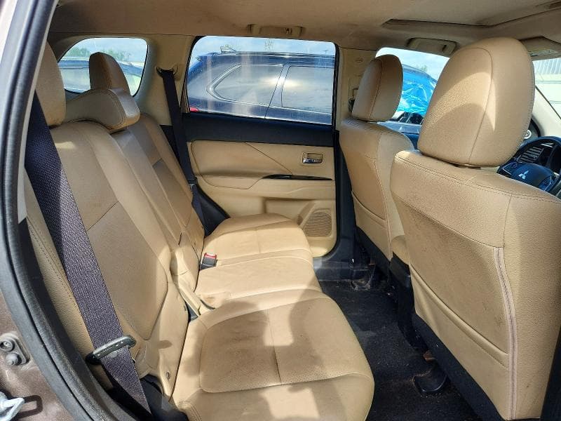 2017 MITSUBISHI OUTLANDER SE 11