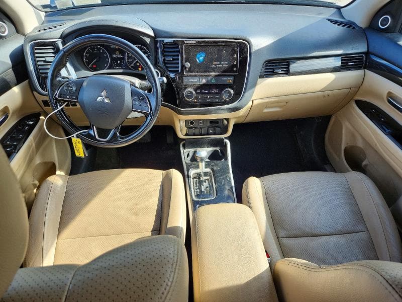 2017 MITSUBISHI OUTLANDER SE 8