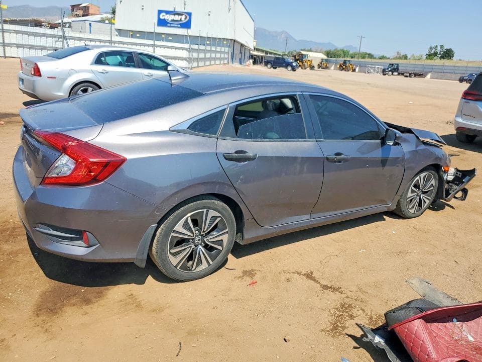 2017 HONDA CIVIC EX 3