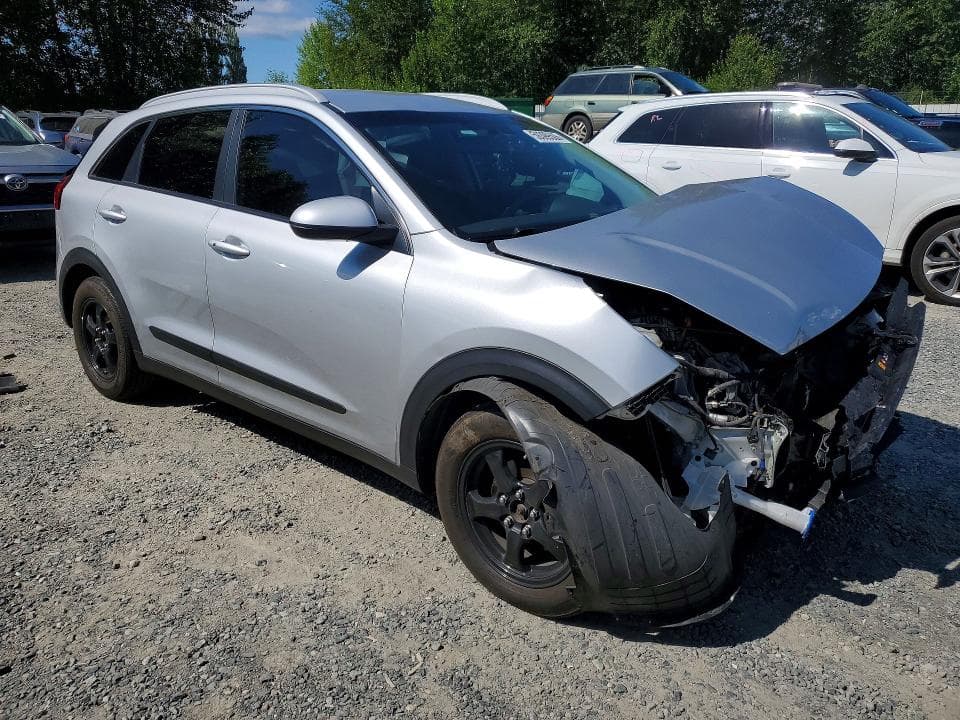 2019 KIA NIRO LX 4
