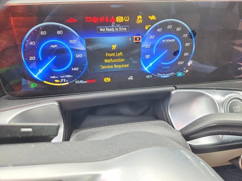 2025 MERCEDES-BENZ EQB 300 4MATIC 9