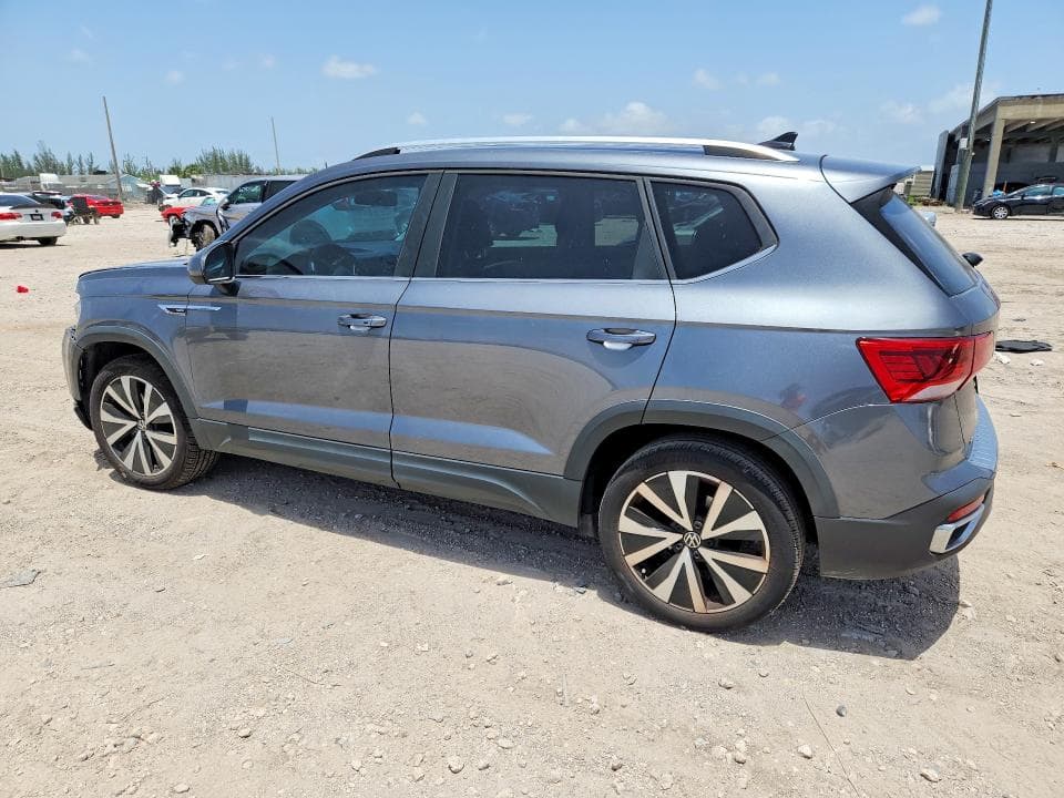 2022 VOLKSWAGEN TAOS SE 2