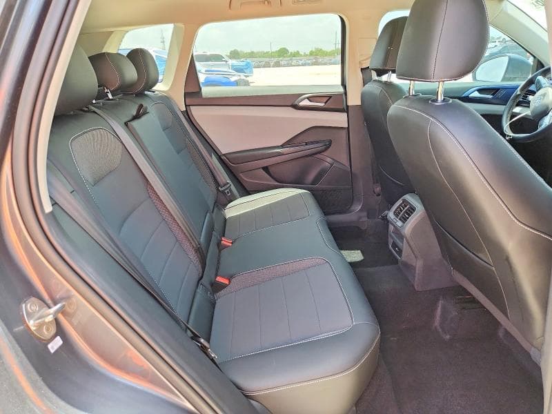 2022 VOLKSWAGEN TAOS SE 11