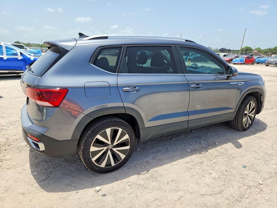 2022 VOLKSWAGEN TAOS SE 3