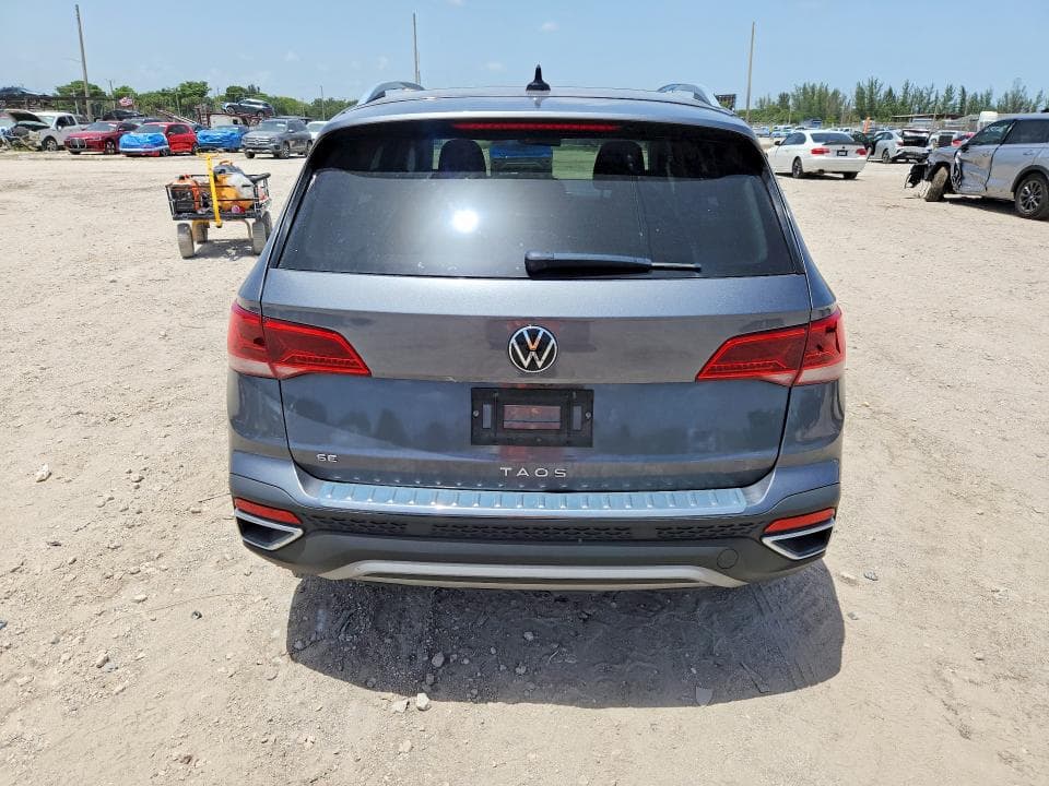 2022 VOLKSWAGEN TAOS SE 6
