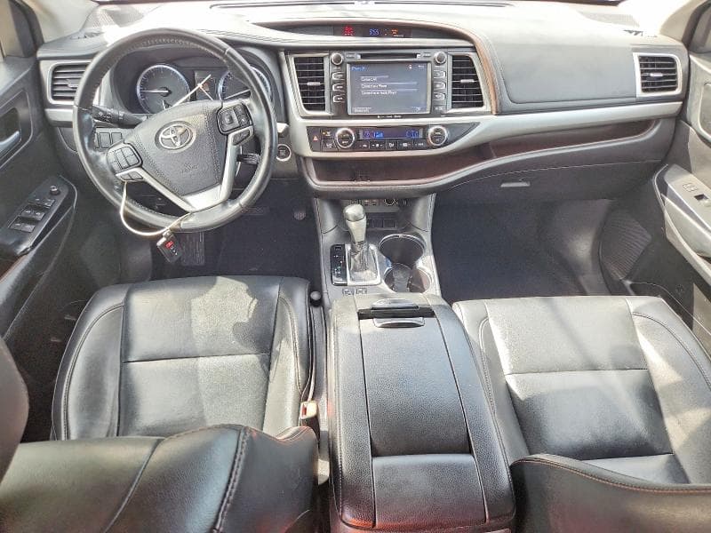 2019 TOYOTA HIGHLANDER XLE 8