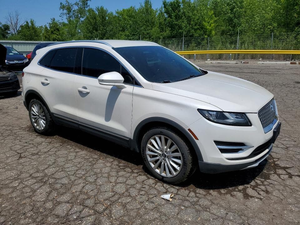 2019 LINCOLN MKC 4