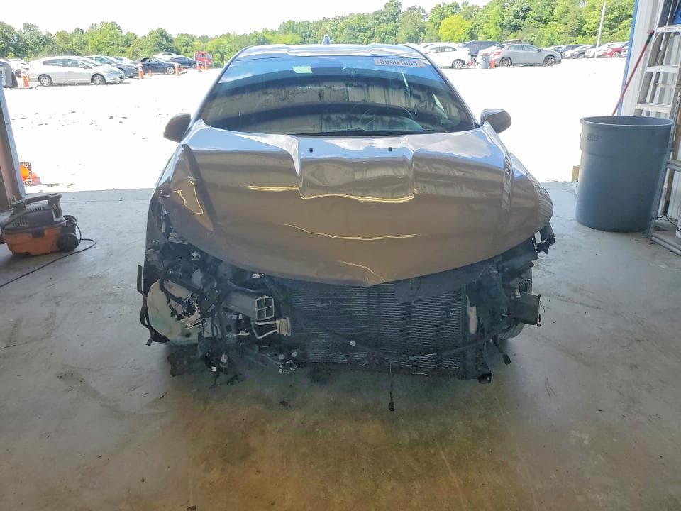 2017 CHEVROLET VOLT LT 5