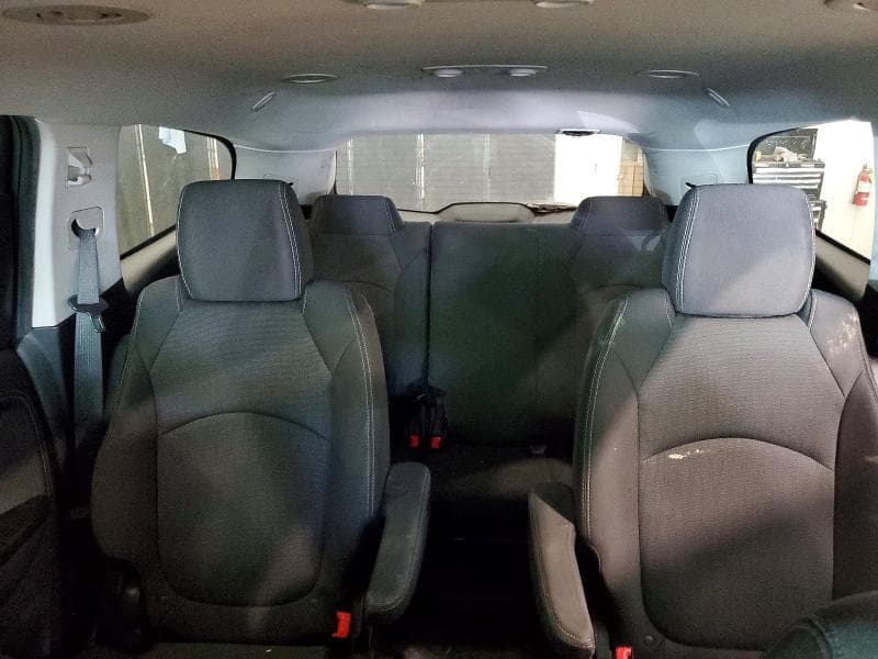 2017 CHEVROLET TRAVERSE LT LT 10