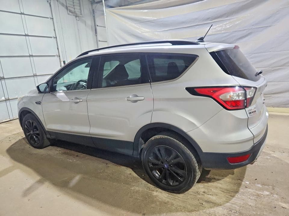 2018 FORD ESCAPE SE 2